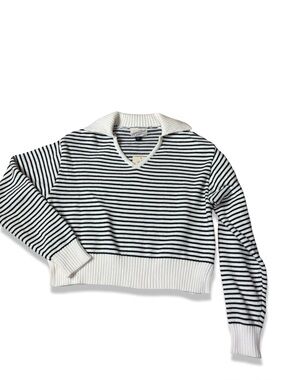 NWT Universal Thread Women's V Neck Striped Collared Pullover Sweater